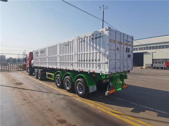 糧食運(yùn)輸半掛車(chē)
